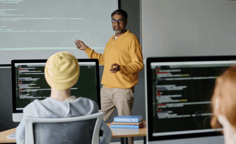  Why Choose a Bachelor of Computer Science Program in Australia?